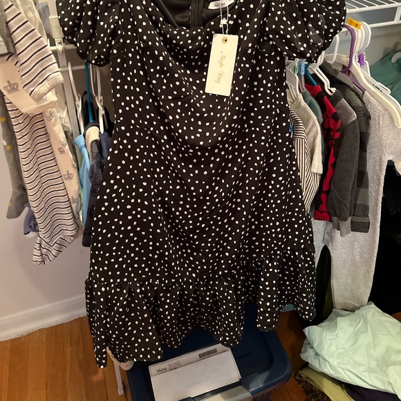 Dress - Picture 2 of 2